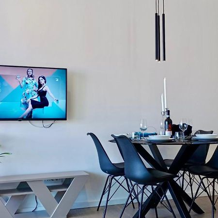 Aparthotel Villa V With Heated Pool Rijeka Ngoại thất bức ảnh