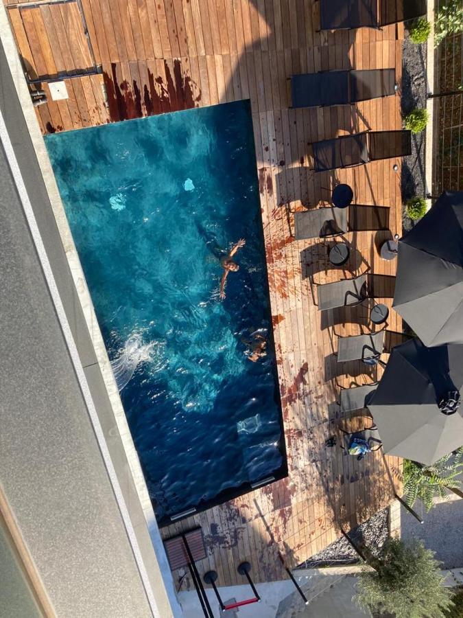 Aparthotel Villa V With Heated Pool Rijeka Ngoại thất bức ảnh